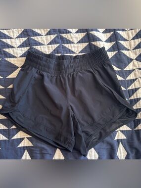 Athleta Mesh Racer Run Short 4”